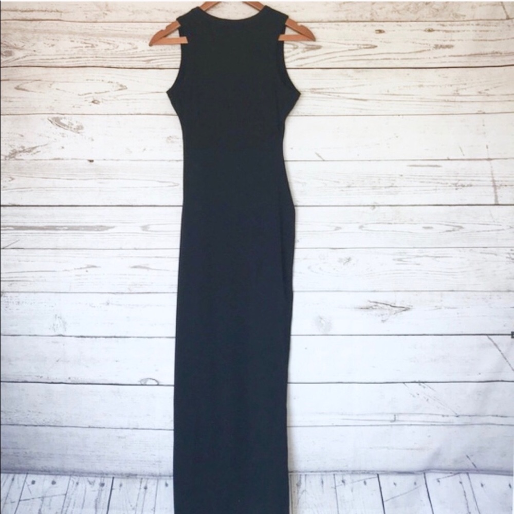 Sexy Black Body-Con Maxi Dress - Picture 4 of 4